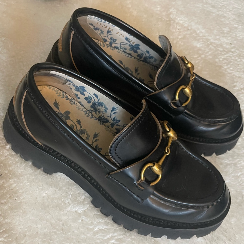 GUCCI Leather Lug Sole Horsebit Loafer 37 LIKE NEW Original packaging included*